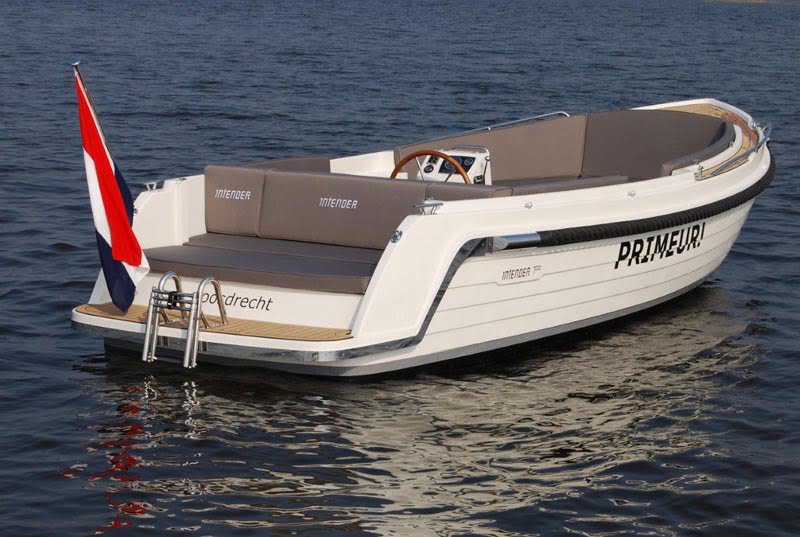 Intender 700 to make UK premiere at Southampton Boat Show|