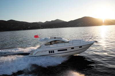 Fairline celebrates the launch of its East Coast dealership