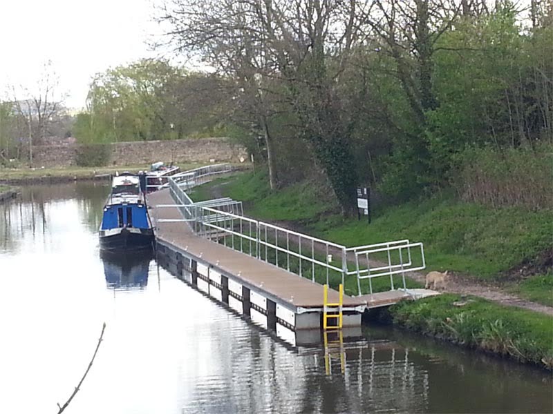 New Macclesfield moorings open for boats