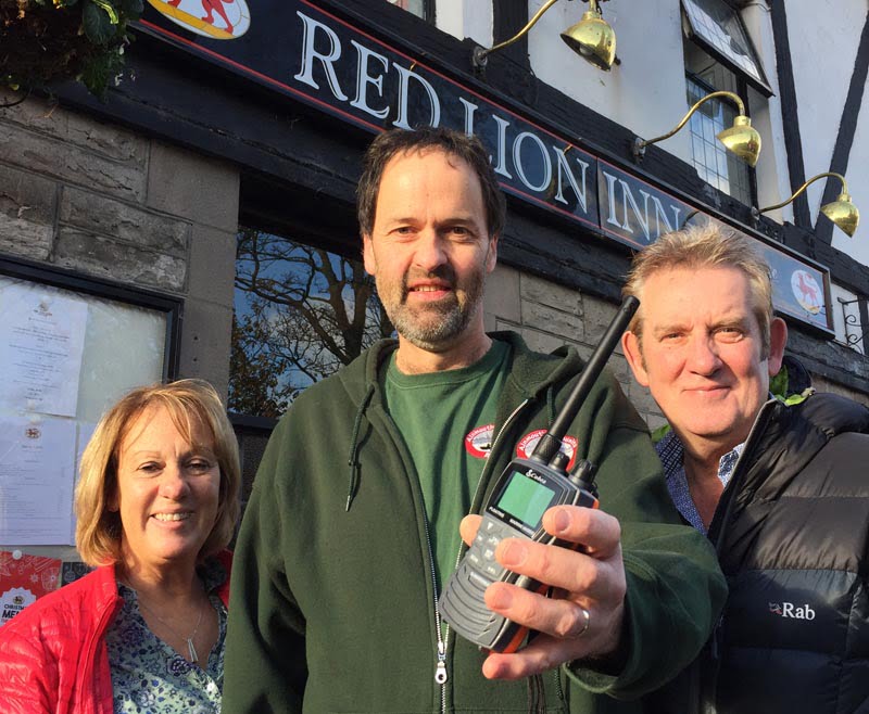 High-flying former RAF hoteliers support Northumberland community rowers