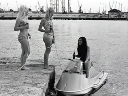 Maidens of the past at Ladies Day! - Southampton Boat Show