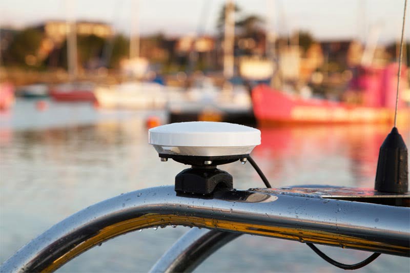 YB Tracking offers free Facebook posts and tweets over Satcom