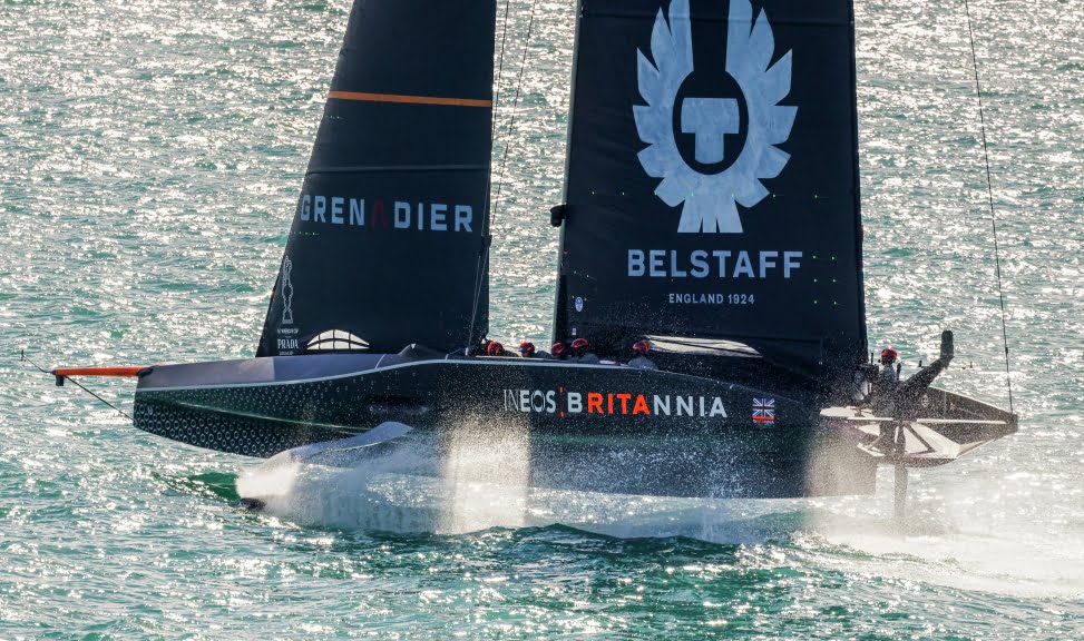 BRITANNIA ON PRADA CUP FINAL RD4 © CARLO BORLENGHI